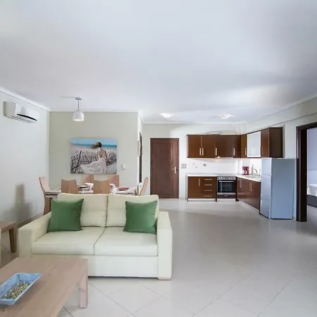 Grand Marianna Apartment Neos Marmaras